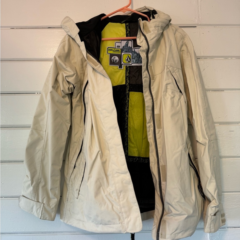 Vintage Volcom Snow Jacket - Size Medium - Cream